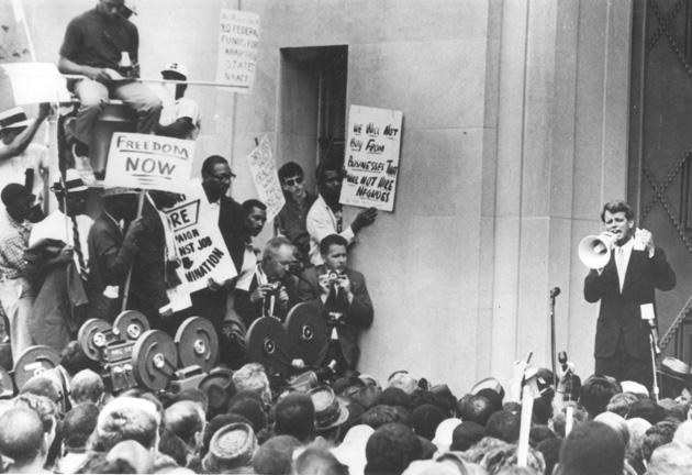 RFK addresses marchers at DOJ (rights unknown) 630